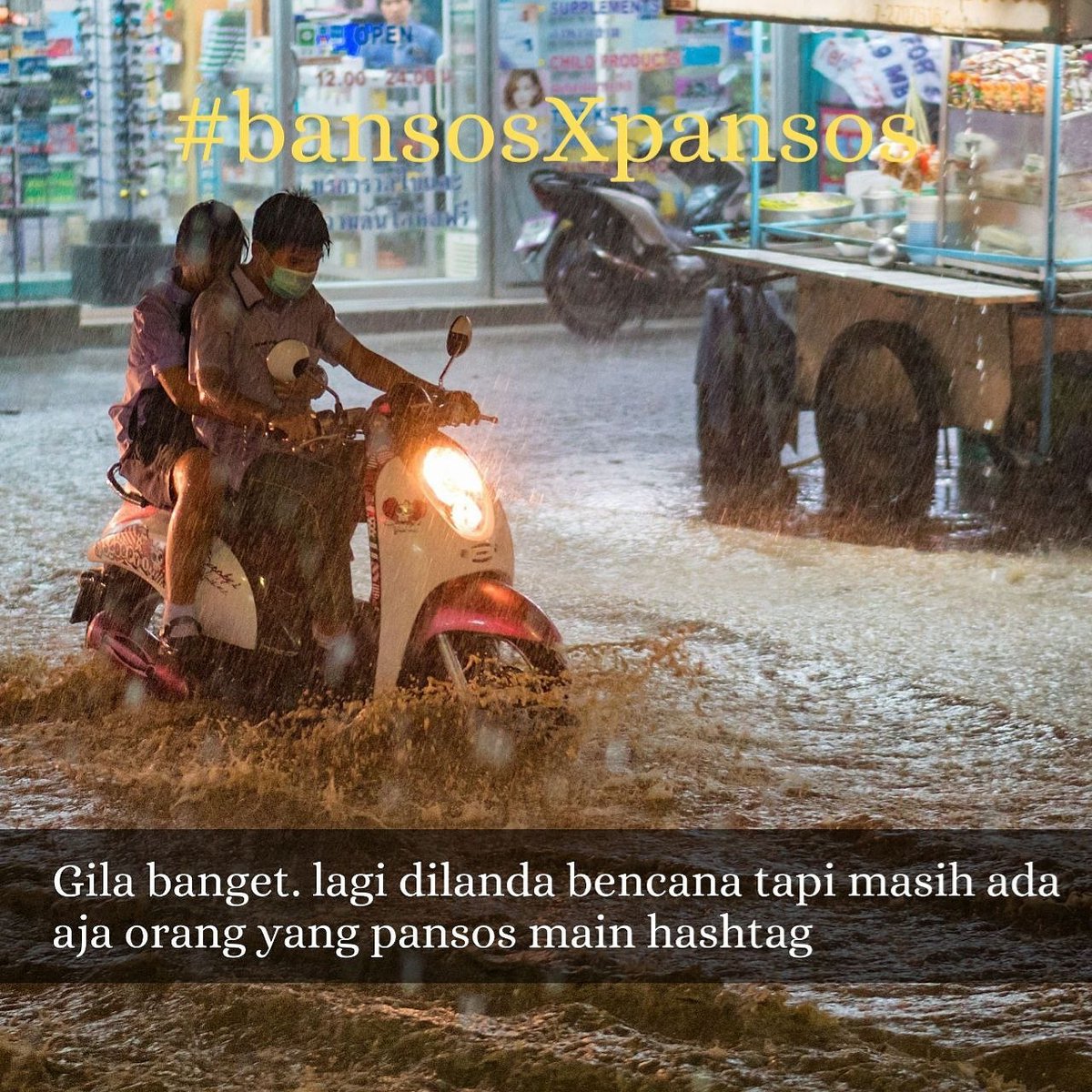 cikacuwek's tweet photo. Menolong korban bencana itu baik. Ikhlas demi Allah. Bukan cari perhatian #bansosXpansos https://t.co/1K0Vj0dwnb