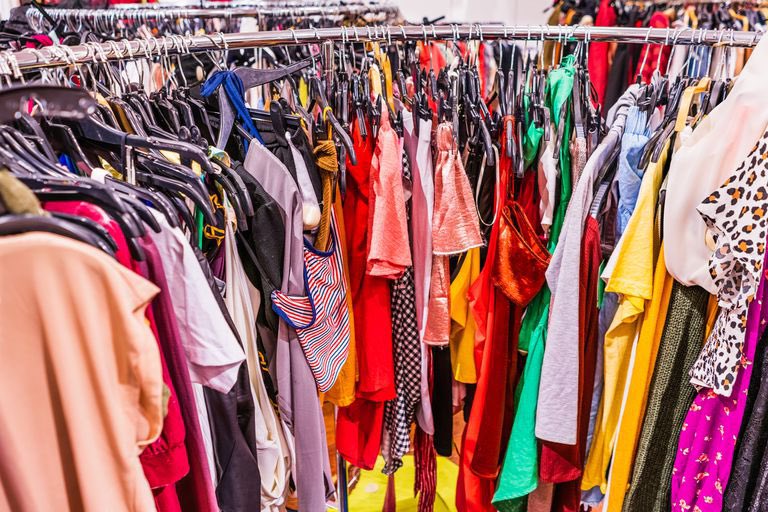 marolamu's tweet photo. FAST FASHION - na czym polega to zjawisko, jak go unikać i jaki ma wpływ na nasze środowisko?
- a long and important theard https://t.co/pofDy44fP6
