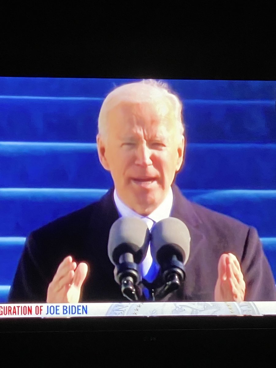 walidjoumblatt's tweet photo. They say God protect America ,i say God protect freedom and democracy,God protect my friend president ⁦@JoeBiden⁩ #InaugurationDay https://t.co/Q57oAueAM3
