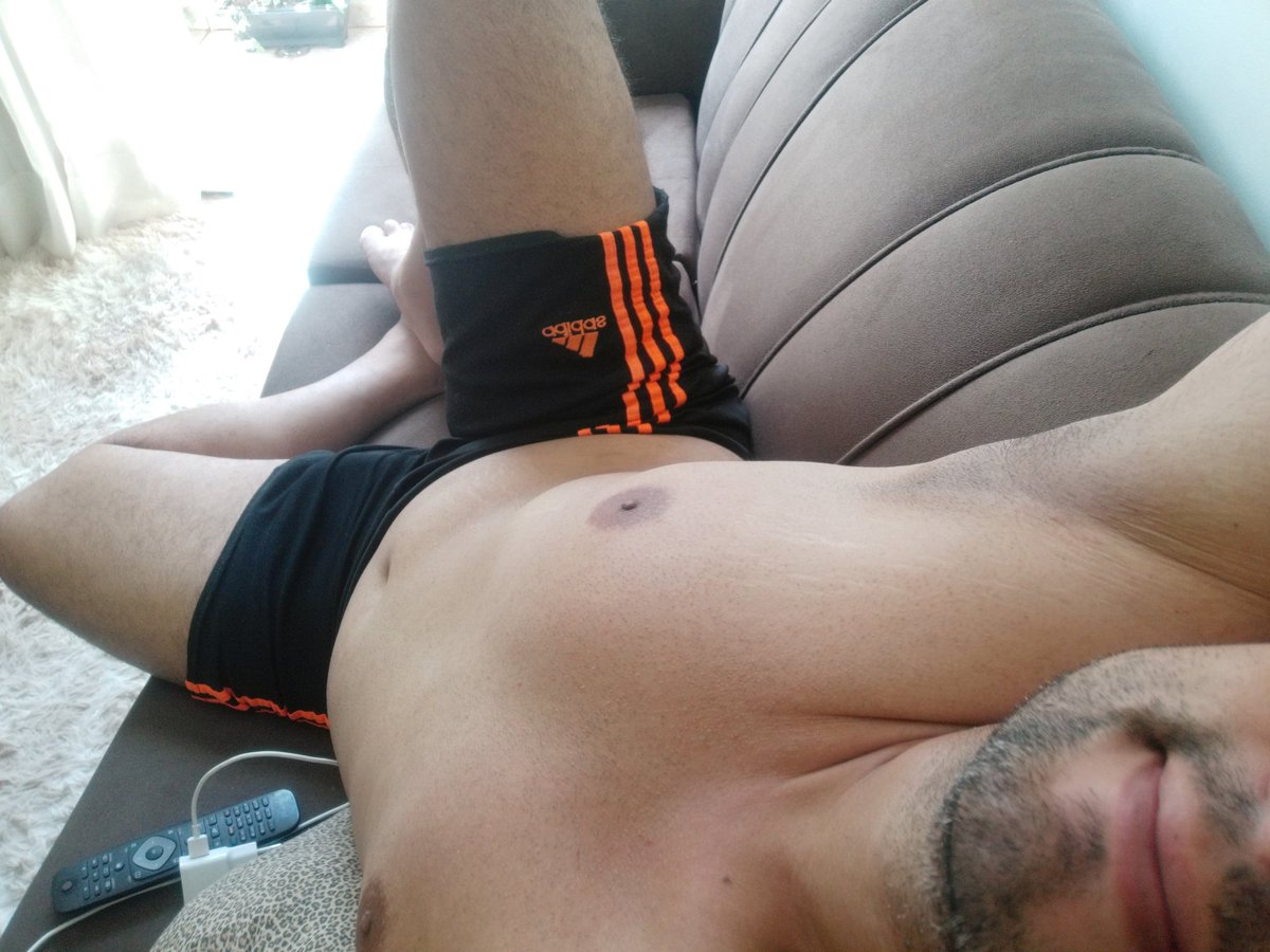 Thiago27440287's tweet photo. Eai, bora agitar isso aqui e vamos transar????
#passivo #rp #putariarp #gayrp #hunter #sexygay #gordinho https://t.co/zlCGVMAPYB