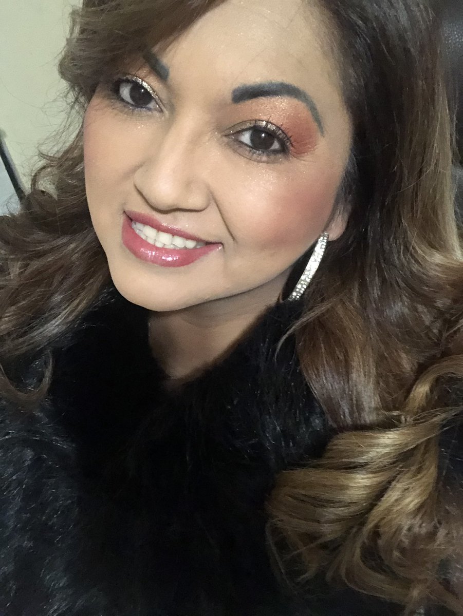 MariaTZumba's tweet image. Dressed For The Occasion #Unity2021 Help Us God all get along this world is temporary #InaugurationDay