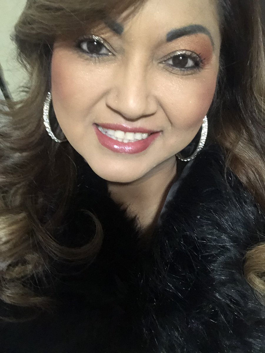 MariaTZumba's tweet image. Dressed For The Occasion #Unity2021 Help Us God all get along this world is temporary #InaugurationDay