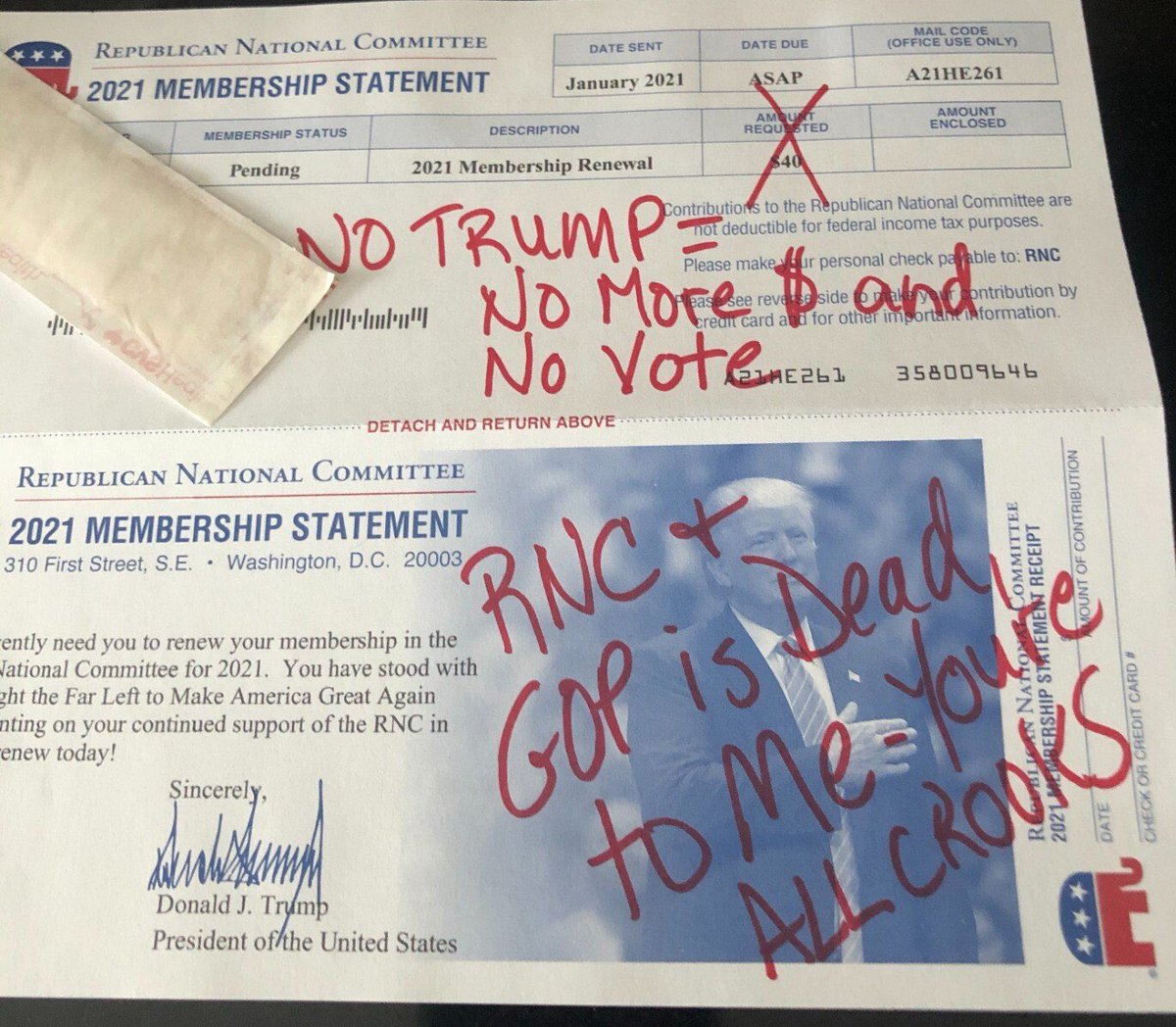 Lowcountry1Girl's tweet photo. @senatemajldr Not a dime for your crooked party! https://t.co/ahVxLLowVv