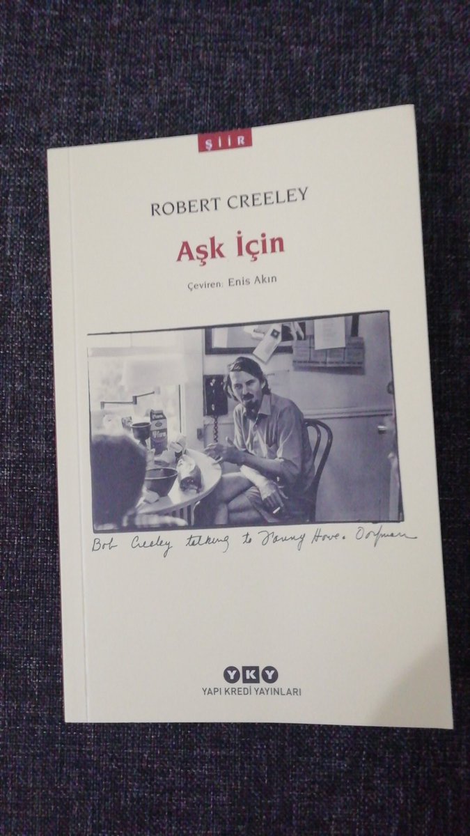 froggprincee's tweet photo. Glückcüler size kötü bir haber vereyim, Robert Creeley Türkçede. Black Mountain akımının duayeni. Nobeli yok belki fakat taş gibi şiirleri var. Anlayana. Elbette. #poetry #RobertCreely https://t.co/rJr2O1yDQr
