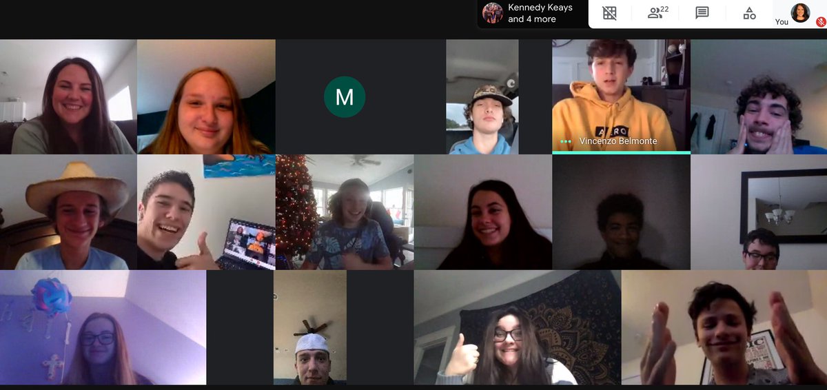 MrsBaneCFHS's tweet photo. I love when my English II Honors students have their cameras on during our Google Meets. ���️ #CFPantherLife https://t.co/v0bS7TSk58