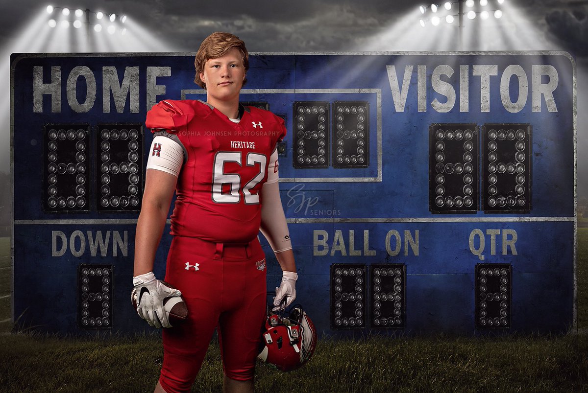 SJP_Seniors's tweet photo. Max - Class of 2021 - Drake Commit

Football season seems like it was so long ago but still so far away. 🏈 #drakeuniversity #sophiajohnsenphotography #sjpseniorpictures https://t.co/uuGkNNZY7b