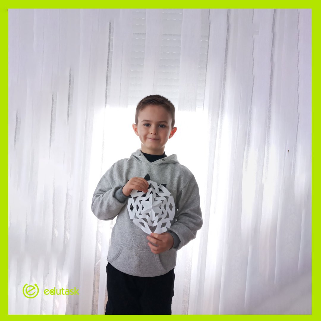 EduTask's tweet photo. After two dinamic weeks, the Online Winter School 2021 has come to a successful end! 

Also, within the activity Environmental project - Recycling of materials, they had the opportunity to create and demonstrate their work with simple materials.

#Edutask https://t.co/Yb8j7xHok8