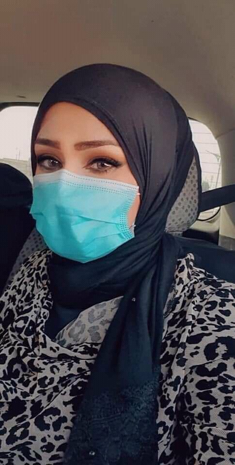 SebaShamoun's tweet photo. غفران مُعلمة من محافظة #البصرة تُبدع بالرد على اثناء تصحيح دفاتر طُلابها وتشجعهم على المثابرة بحل الواجبات ، غفران ترسم لهم رسوم كارتونية لتصل لهم الفكرة بسهولة واحيانًا تقوم بتوزيع الطعام عليهم.
عندما يكون المُعلم فعلاً معلمًا .
#العراق #تربية https://t.co/Euw4QHqyq0