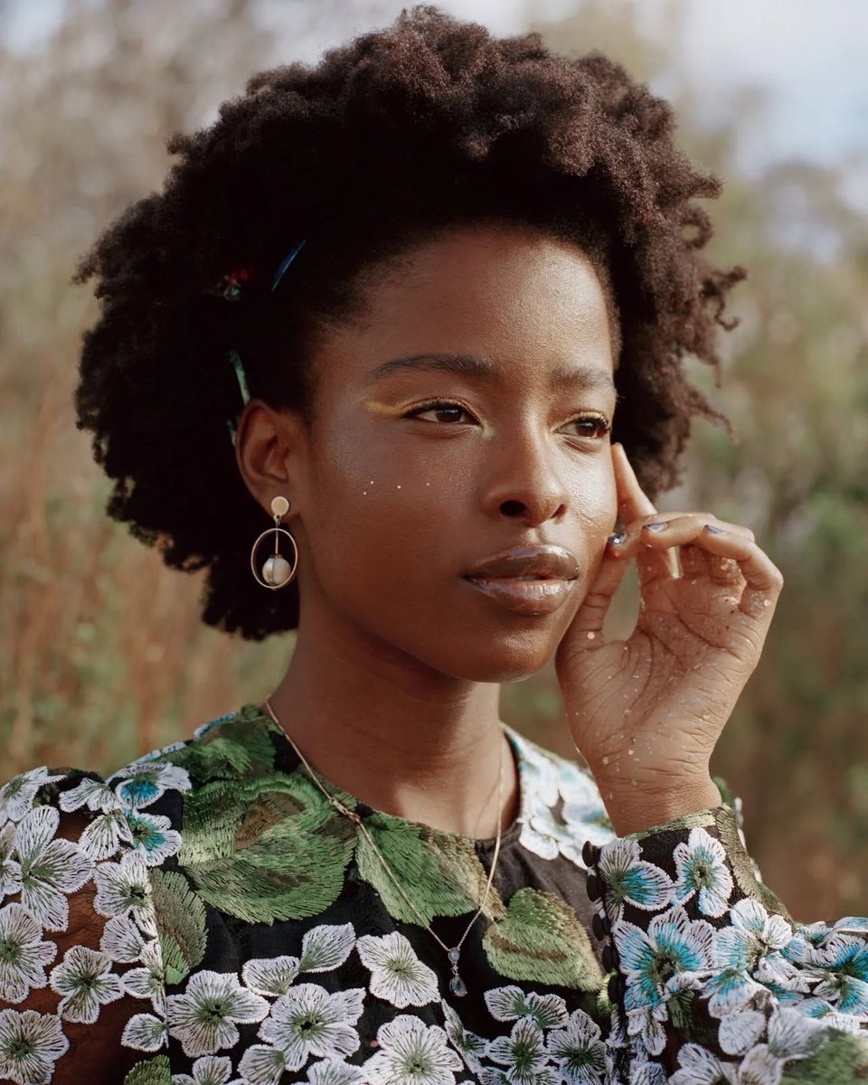 “For there was always light. If only we’re brave enough to see it. If only we’re brave enough to be it.” - <a href="/TheAmandaGorman/">Amanda Gorman</a> #InaugurationDay