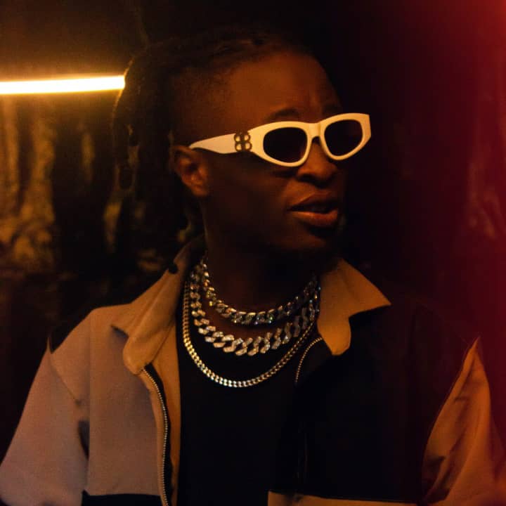 Dhejiworldwide's tweet photo. Name: @itsLaycon agbeleshebioba.
Occupation: Artiste.
Endorsement: X-infinty.
Motto: โค Love and Light.
Mission finished: Shut down #jimmyjumpoff
Next mission: to go shut #TimmyWestwood.
Ladies and gentlemen! Its LayGend moment. ๐ https://t.co/uvNyN94Fa7