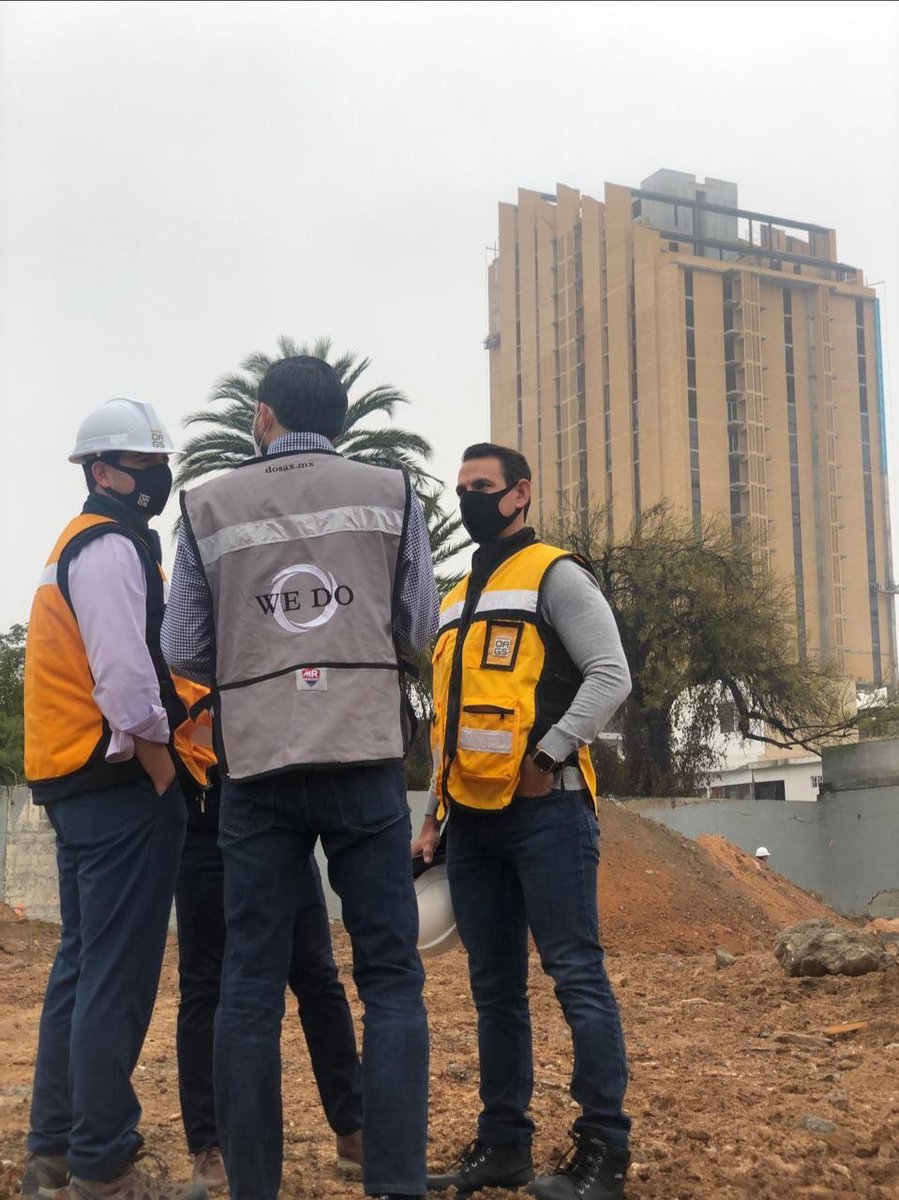 DosaxOficial's tweet photo. Bendición de inicio de obra de Icónicah 🙌🏻✨ #Dosax #Iconicah #desarrollos #Monterrey #inmobiliaria #NuevoLeon https://t.co/MyCfN24ZnX
