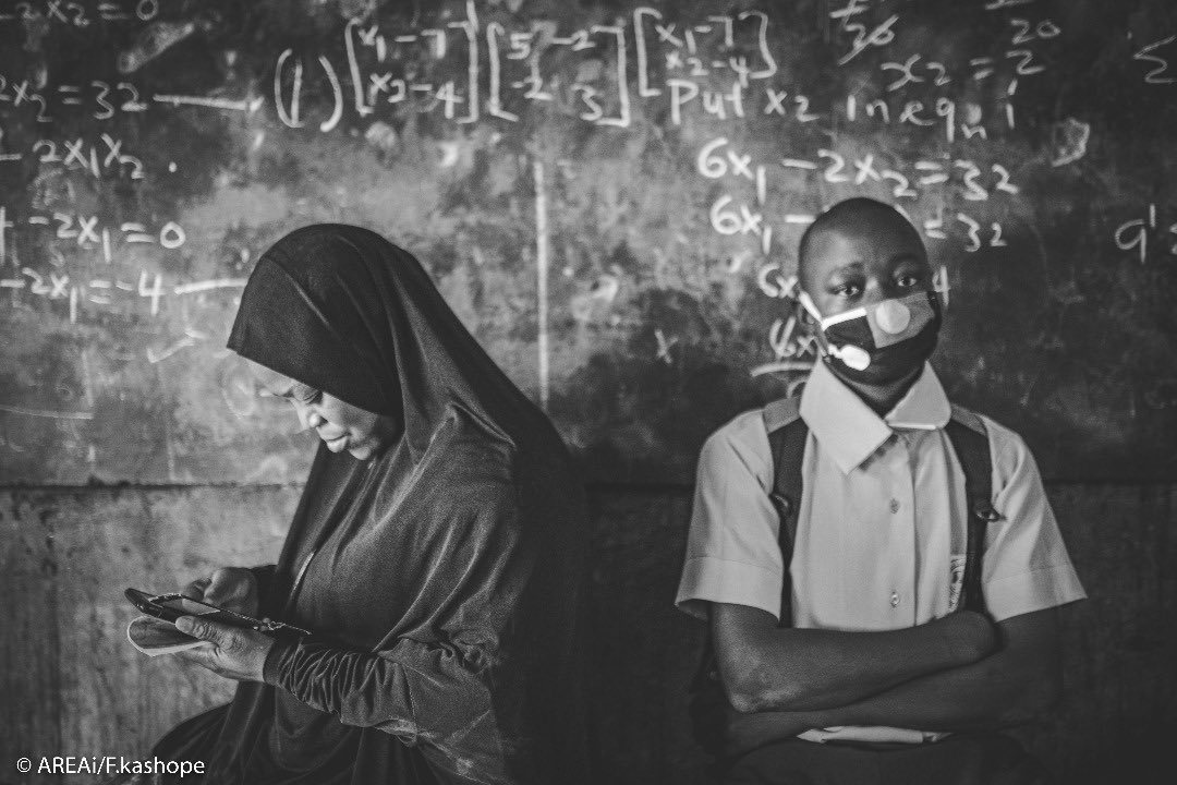 Did you know that while the world contends with the #COVID19 pandemic, students in rural areas across Nigeria and from low-income families were unable to adapt to the realities of the time and realize the full power of remote digital learning? #AREAixFCDO #AREAi4Equity #THREAD