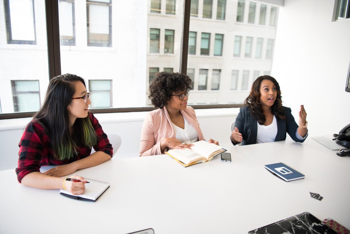 CharleneYYZ's tweet photo. There is power in being a change maker. Join @OBAlawyers tomorrow for its next #PathwaystoPower installment on Women in Social Justice. Hear from leaders on how they have navigated their #socialjustice careers and risen to positions of power and influence.
https://t.co/p6tr0n55XU https://t.co/vUKPT8Z0PA