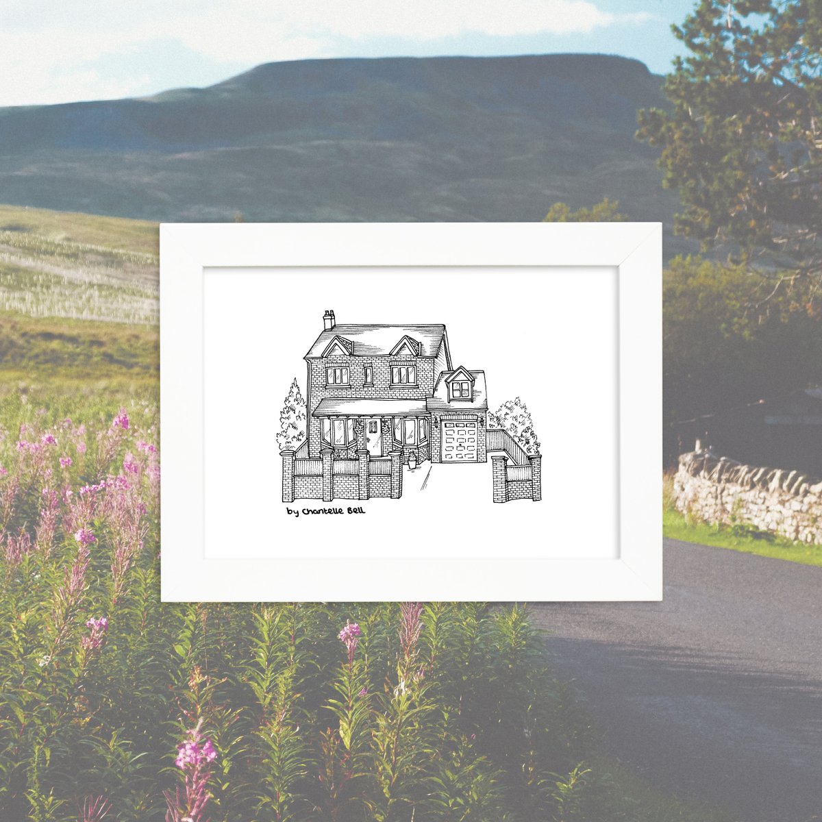 New product! Mini House portraits available as a budget alternative to the A4 versions - because times are hard chantellebell.com/shop-en/housep… #houseportrait #personalisedgift #handmadegifts