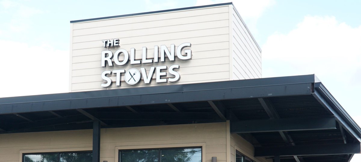 SpaLebrity's tweet photo. A warm welcome to our new Twitter friends @Rolling__Stoves! Their food is so #BOMB! Those yummy Garlic Fries are the TRUTH!! And, we adore their Fried Pickles and BBQ Ranch Salad! #ConstantCravings!! #YesPlease!! https://t.co/TKFYFMXOM0