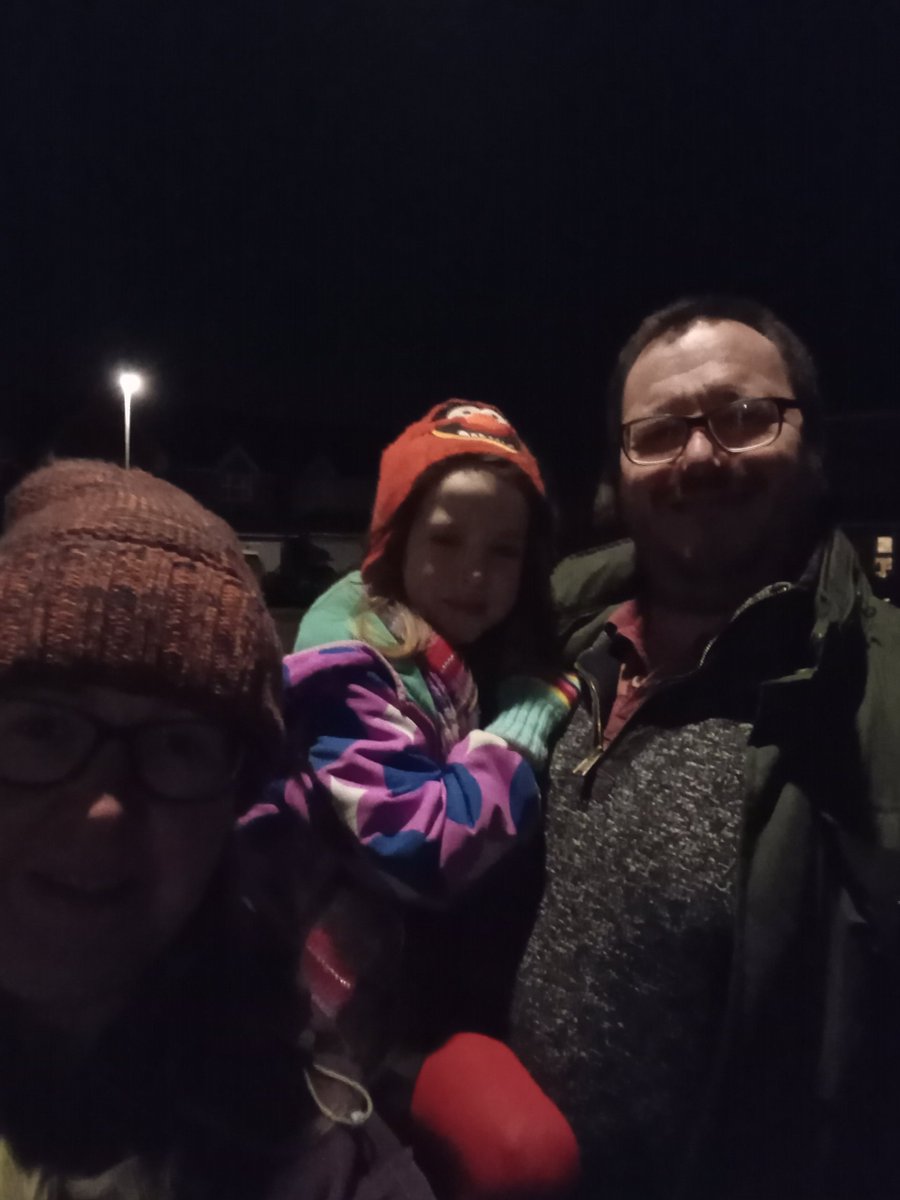 An after dark torchlight walk today.  Got the whole family involved! #CandPHealthySelfie  @cambspborosg