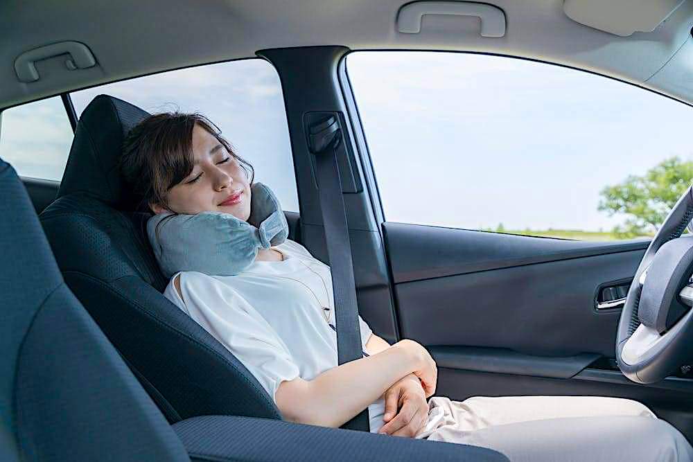 EntEngagees64's tweet photo. #VinciAutoroute démontre l'importance d'une sieste 💤😴
Dans le but de toujours réduire les risques routiers, l’entreprise a réalisé une étude sur la #vigilance au volant, et l’impact que pouvait avoir la #fatigue…

Lire sur #EE64 https://t.co/T6osWYwKPh
@VINCIAutoroutes https://t.co/nBBDF7rY5F