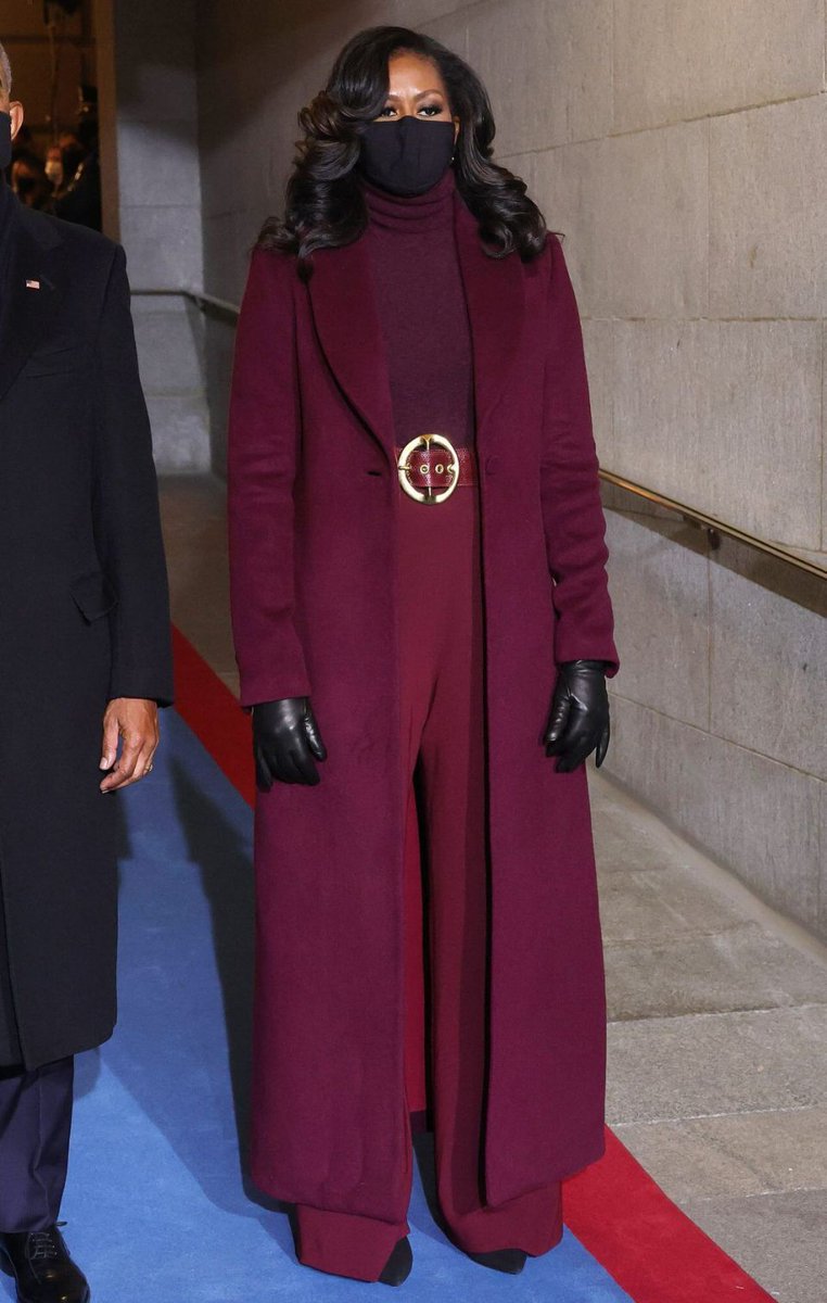 KBace100's tweet photo. @kidnoble @hateithere_29 Michelle Obama looking like a beautiful superhero. https://t.co/fHJ6Xbjdeq