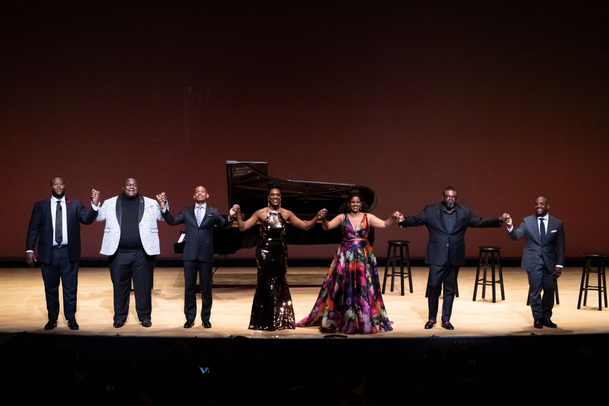 Houston Grand Opera tweet media
