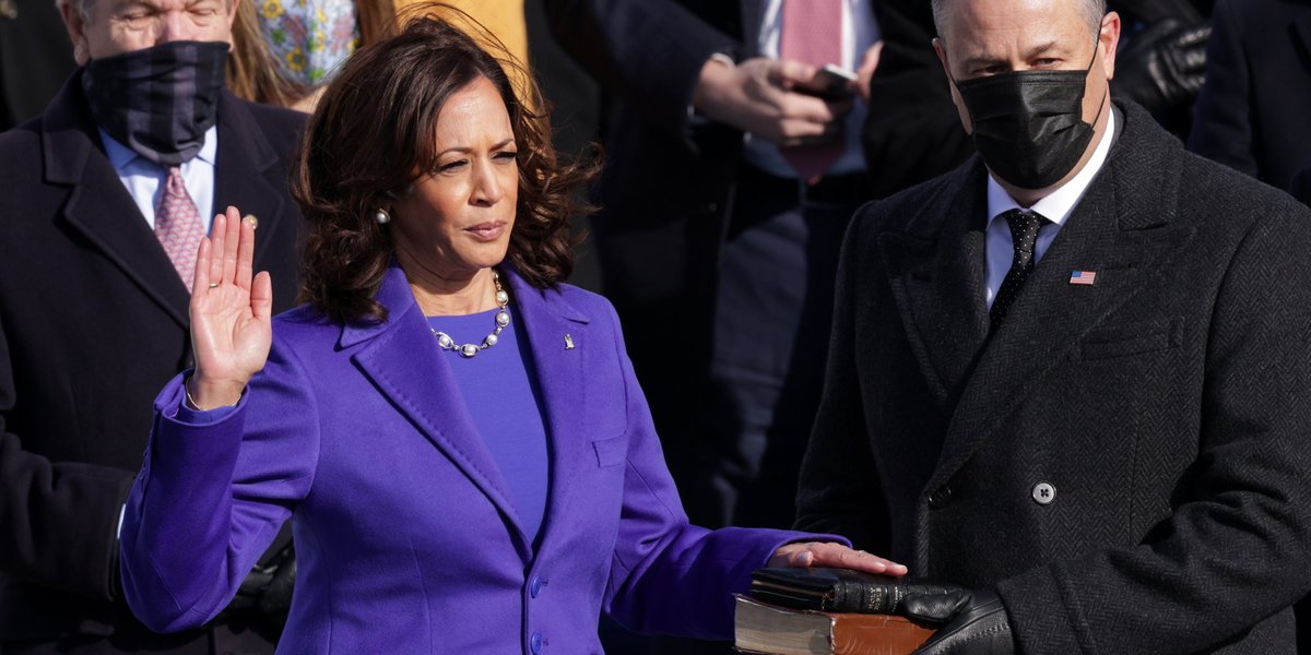 Kamala Harris fa la storia: prima donna alla vicepresidenza e un futuro da presidente  #kamalaHarris tgcom24.mediaset.it/mondo/corsa-al…