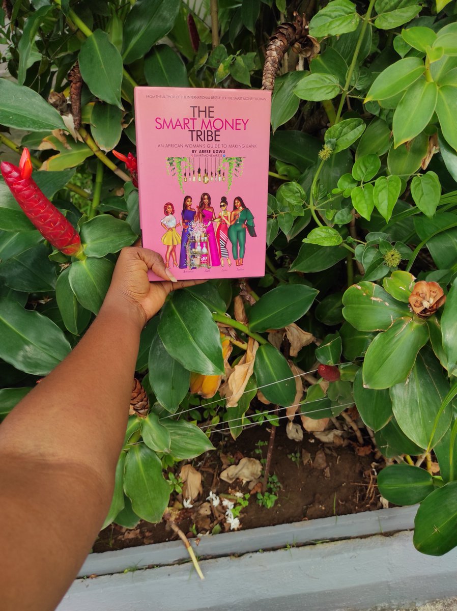 OnukoguFavour's tweet photo. Now in Chapter 10 of the #SmartMoneyTribe....omo Zuri dumped Tsola...didnt see that coming
Ive had this book for quite a while & Ive been reading it chunk by chunk...because omo...over wisdom full am...too much sense in one person's brain..@smartmoneyarese
You should get yours https://t.co/piHAuvC8gE