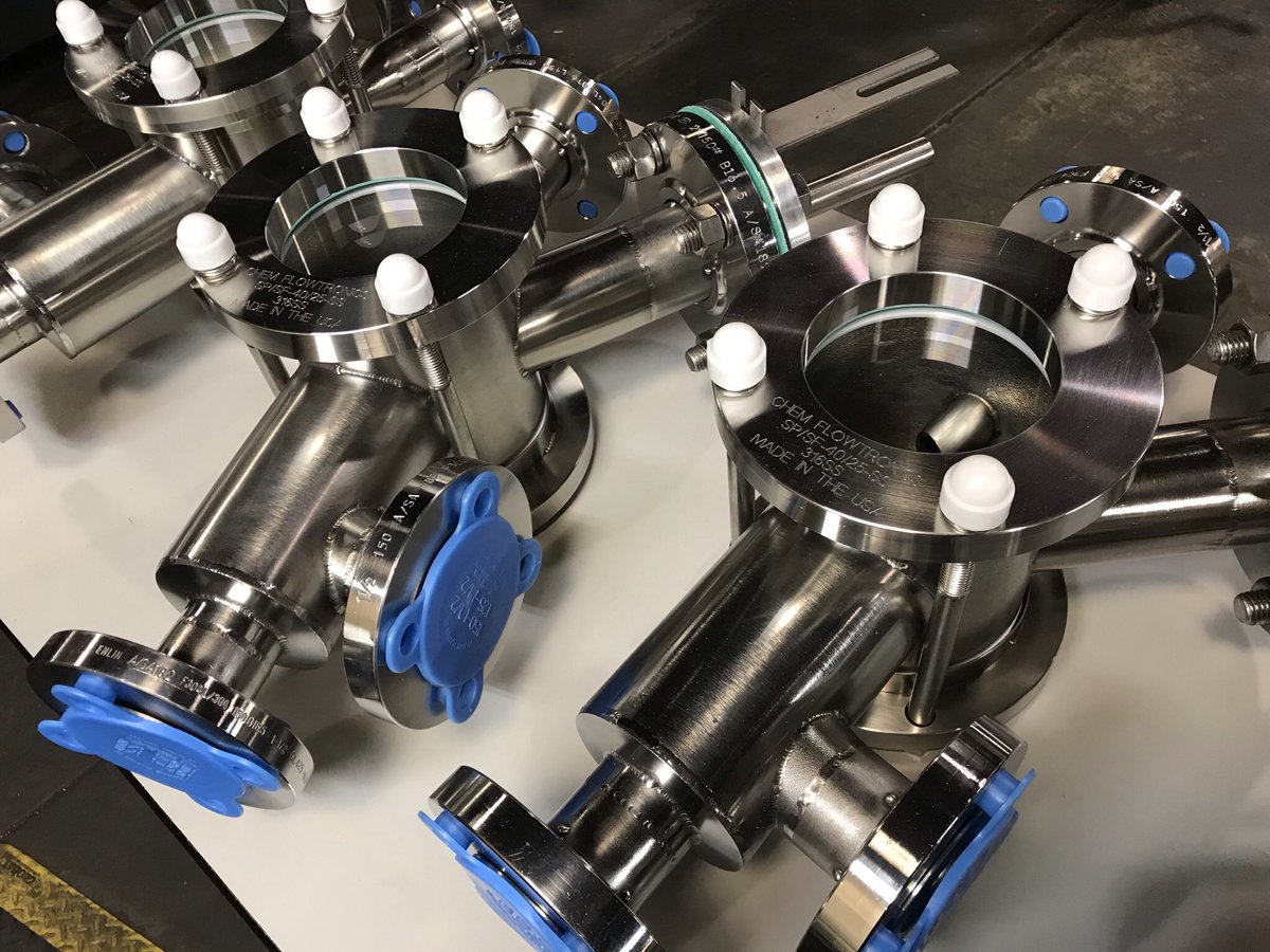ChemFlowTronics's tweet photo. 1.5” Special Reflux Splitters with large view windows. There is no other product on the market like this. #chemflow #refluxdistillation #splitter #sightglass #processequipment https://t.co/7lhnoNeUo7