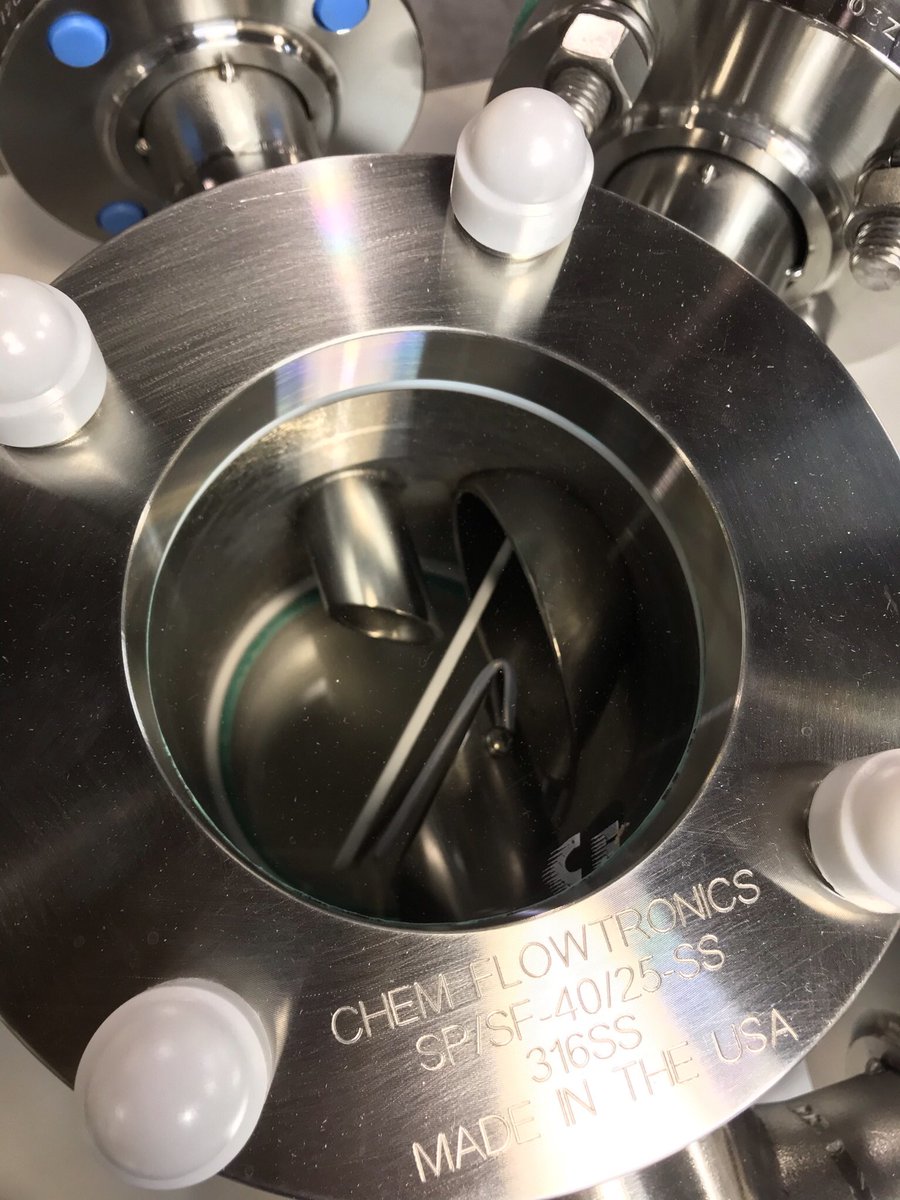 ChemFlowTronics's tweet photo. 1.5” Special Reflux Splitters with large view windows. There is no other product on the market like this. #chemflow #refluxdistillation #splitter #sightglass #processequipment https://t.co/7lhnoNeUo7