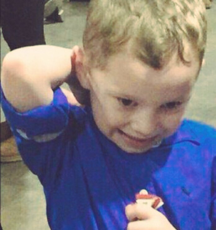 پسرا شمام وقتی اتفاقی تو کوچه یا خیابون خلوت با ی دختر هم مسیر میشید، الکی آروم راه می‌رید یا مسیرو عوض میکنید ک احساس نا امنی نکنه یا فقط من تباهه دو عالمم؟!