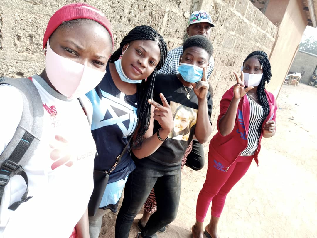 OUKPEDJOAichat2's tweet photo. Ce jour le 20/01/2021, à 07h précise,  nous avons relevé ce défit #Heros_Of_Planet🌐🙌🏾💪🏽🤜🏾. 
Nous avons nettoyé ardemment la clôture du nouveau bâtiment du Marché Guéma sis à Parakou.
L'Equipe de Suivi et de Pérennisation du Concept #MAMP🇧🇯 et les membres du #GIRL_TALKS. https://t.co/deNHPEOYjv