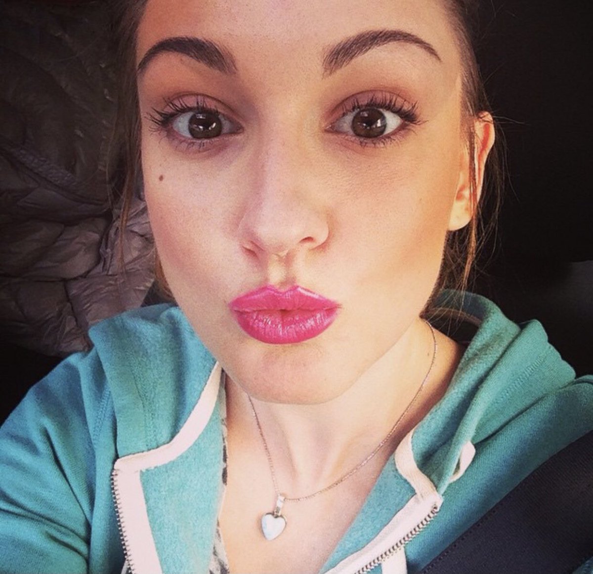 EtherealGleam's tweet image. Definitely wasn’t the color I meant to pick out. Oof.