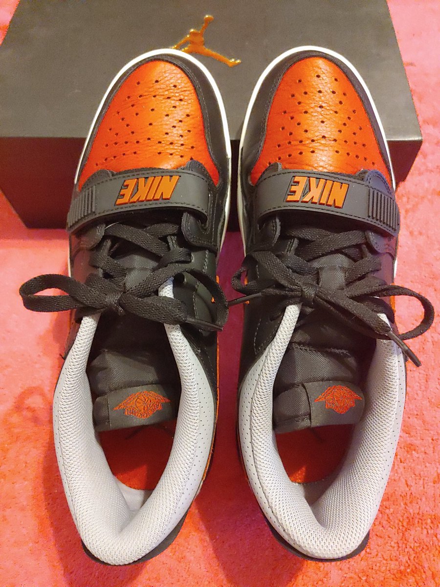 nunya0202's tweet photo. Sz 10.5. Worn one time, in immaculate preowned condition... Nice toebox leather. $75 gifted/ shipped priority https://t.co/N6vcirDHVv