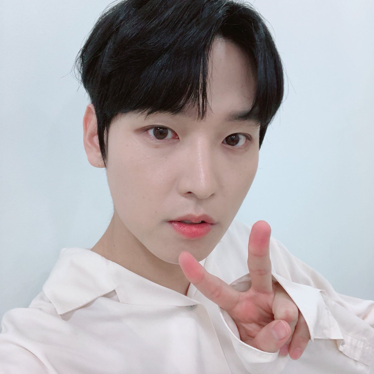 KISDAILY's tweet photo. [#인성 #INSEONG #SF9 @SF9official] https://t.co/fnHSx3WbG3