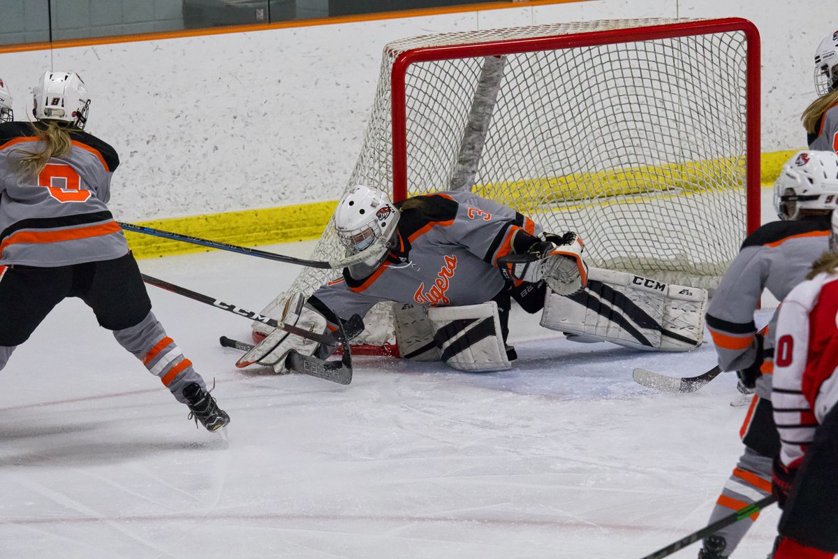 LEKindem's tweet photo. First of hopefully many wins for @FurlongRyleigh this season. Way to go Ryleigh! Nice job! @FHSghockey_ https://t.co/RAI3wGXLeo