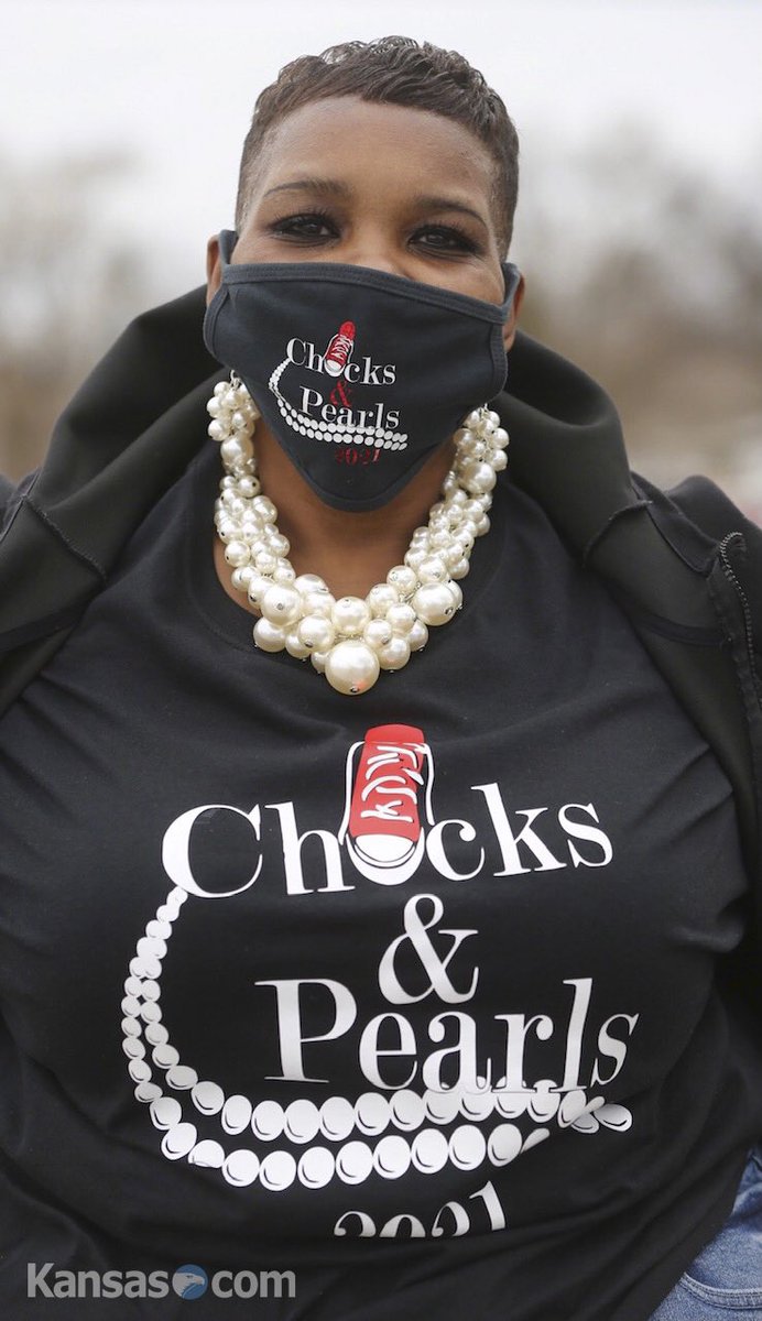 Treva Smith helped organize an event where women left from McAdams park and caravanned around #Wichita wearing pearls to show support for #bidenharris. “We went from the back of the bus to the White House,” she said.