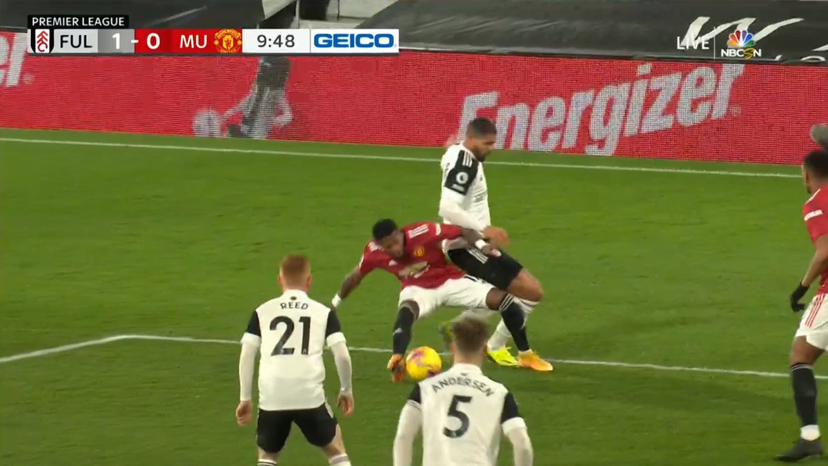 Fred getting into this situation came from a Shaw run and intricate box to box midfield play from Fred, who had a really solid game. Penalty or no penatly? Doesn't matter now :)