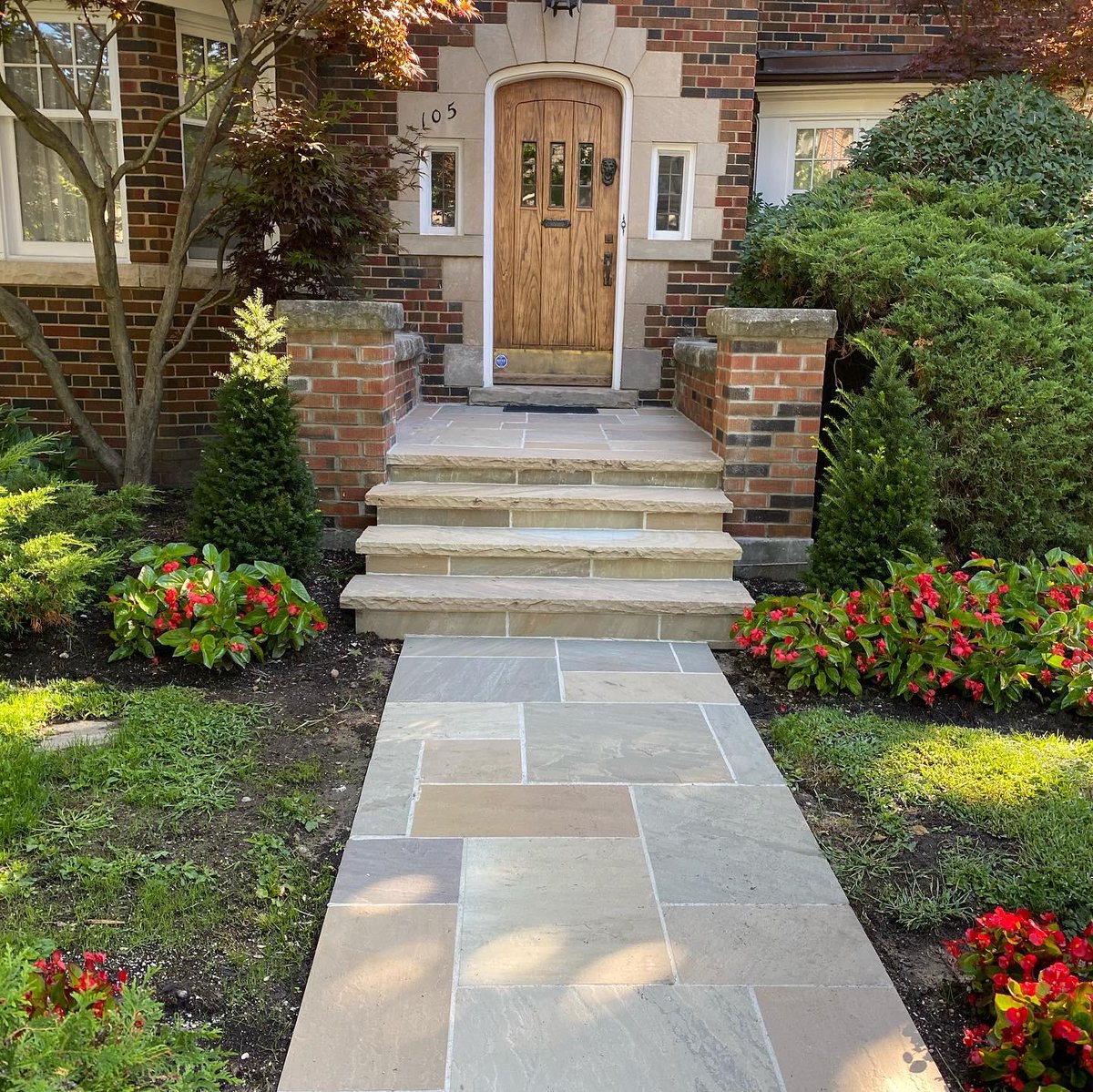 oakvillestone's tweet photo. A beautiful Oakville Sagebrush project in Toronto installed by our friends at @flagstoneporches. 
Oakville Sagebrush Paving and Treads, in stock, and ready for a loving home. 
https://t.co/I5NLK064Oy
#oakvillestone #flagstone #naturalstone #canada https://t.co/iEPEDtI8uL