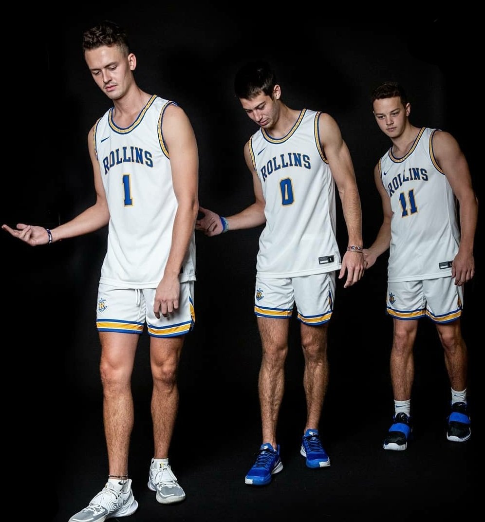 RollinsMBB's tweet photo. Caption this photo #TARnation https://t.co/41DmXWoxHQ