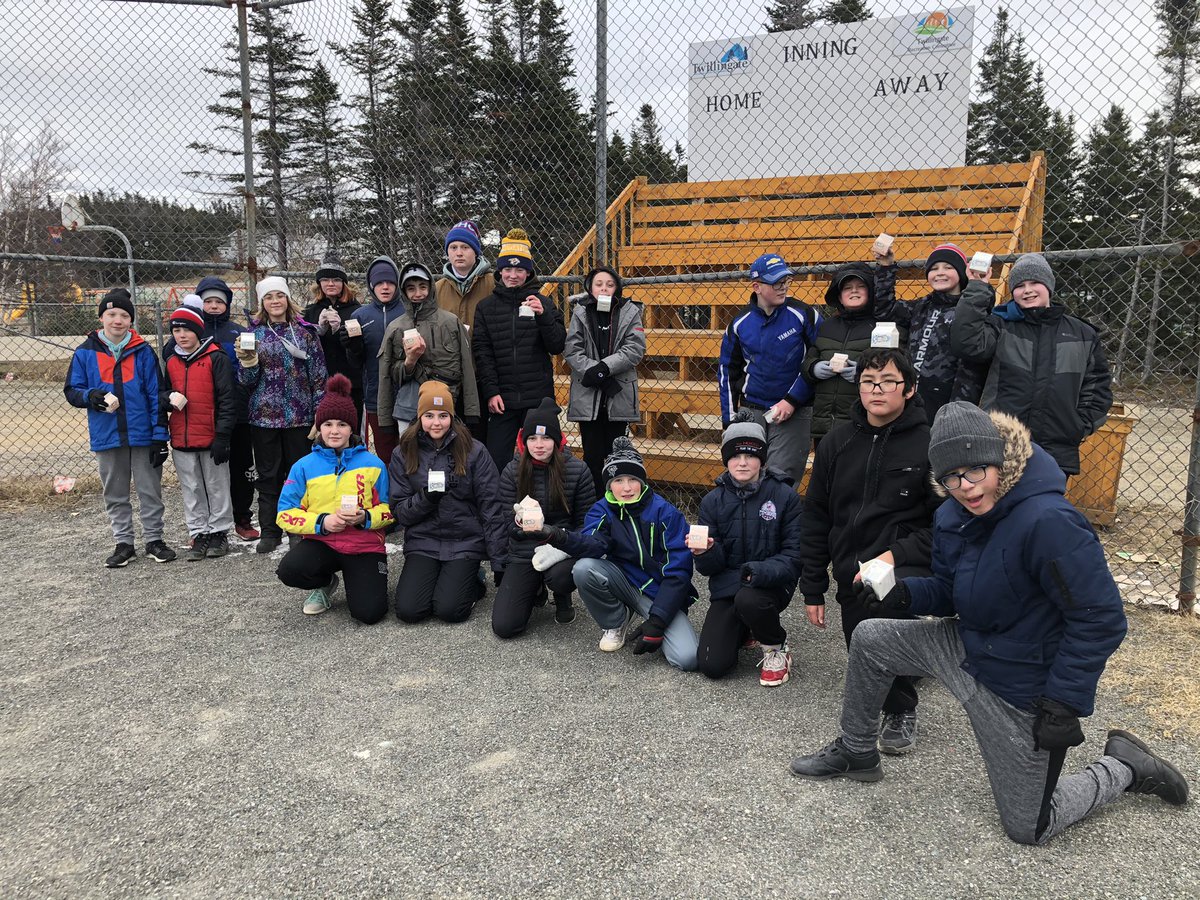 It was a chilly day but the JMOC grade 7 PE class didn’t mind! <a href="/schoolsportsnl/">School Sports NL</a> <a href="/schoolmilknl/">School Milk NL</a> <a href="/NLTeachersAssoc/">NLTA</a> #DartOutdoors #3RS2021 #NLEduWeek2021
