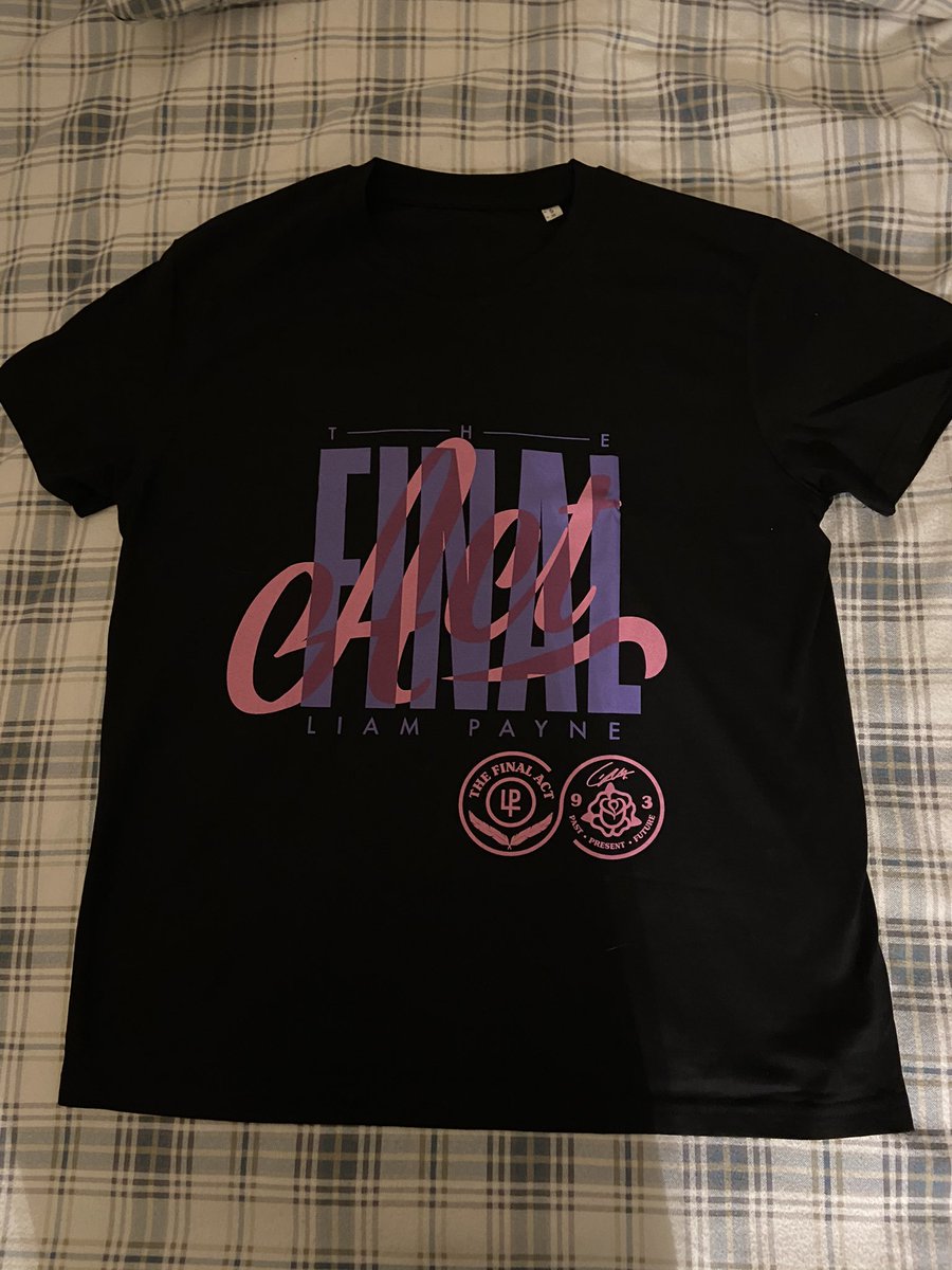 beamiinglwt's tweet image. look what arrived today🥰 love it so much!!! 

#LPFinalAct @LiamPayne