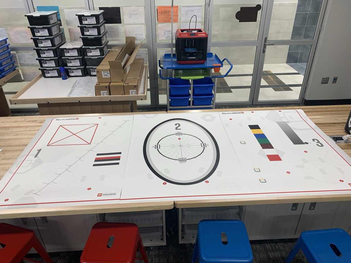 KeithK_TechCE's tweet image. Lego Robotics training day was in full effect for our 5th graders. #HeroRobotics 15 Teams of craziness! @HumbleISD_CE @ElizabethFagen @LuciSchulz1 #LightTheWay @HumbleISD_DL #HumbleTILT
