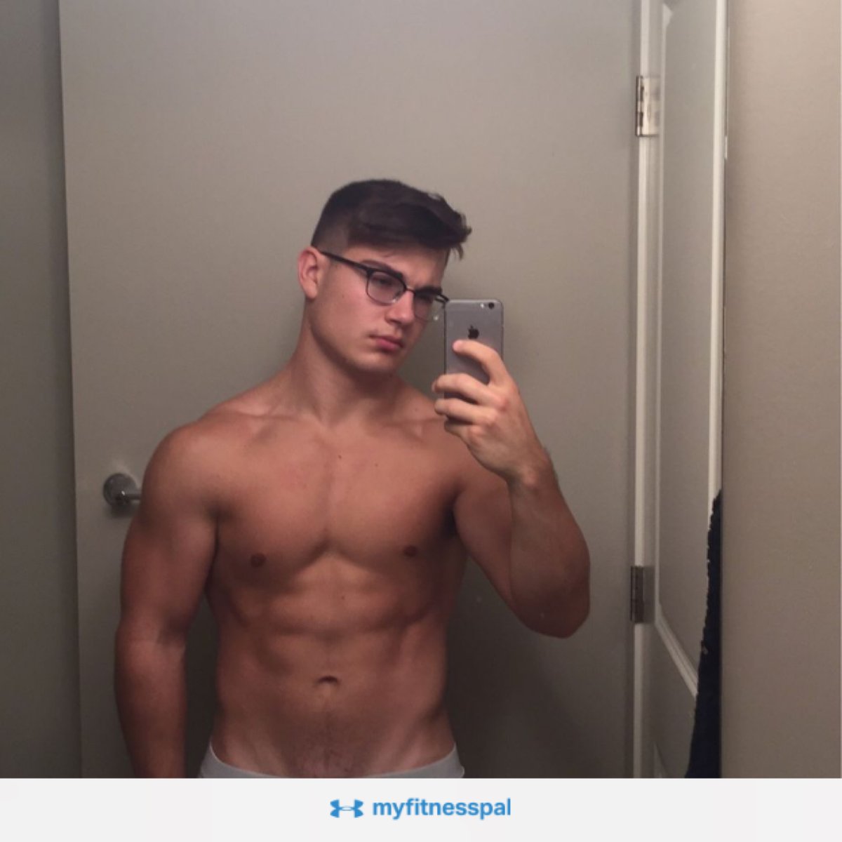 There comes a certain point in your journey.You stop running away from who you were.And start chasing who you want to become.From anxious and fat To fit and confident.*A thread on part of my story*