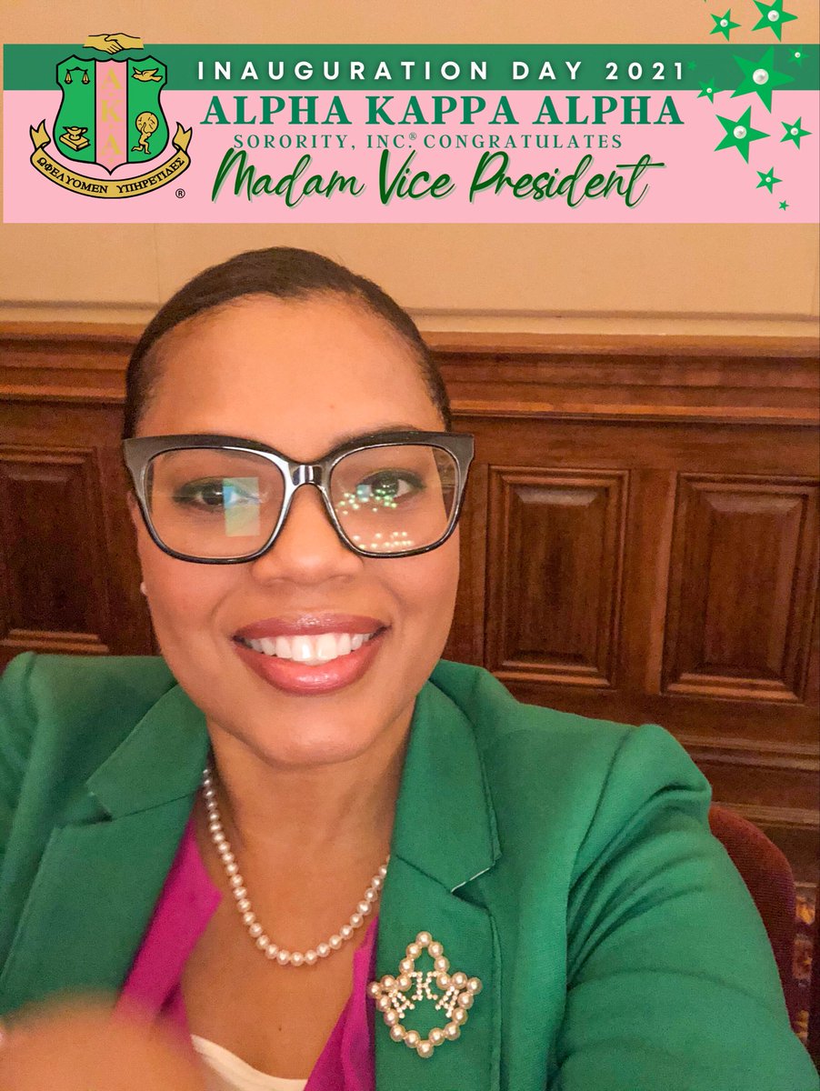 docwithapurpose's tweet image. Inspired and energized about today’s historic #inaugurationday  
Happy Soror Kamala Harris Day! #aka1908 💕💚 #firstandthefinest #pearlsandchucks @joebiden @kamalaharris #Inauguration2021 #BidenHarrisInauguration