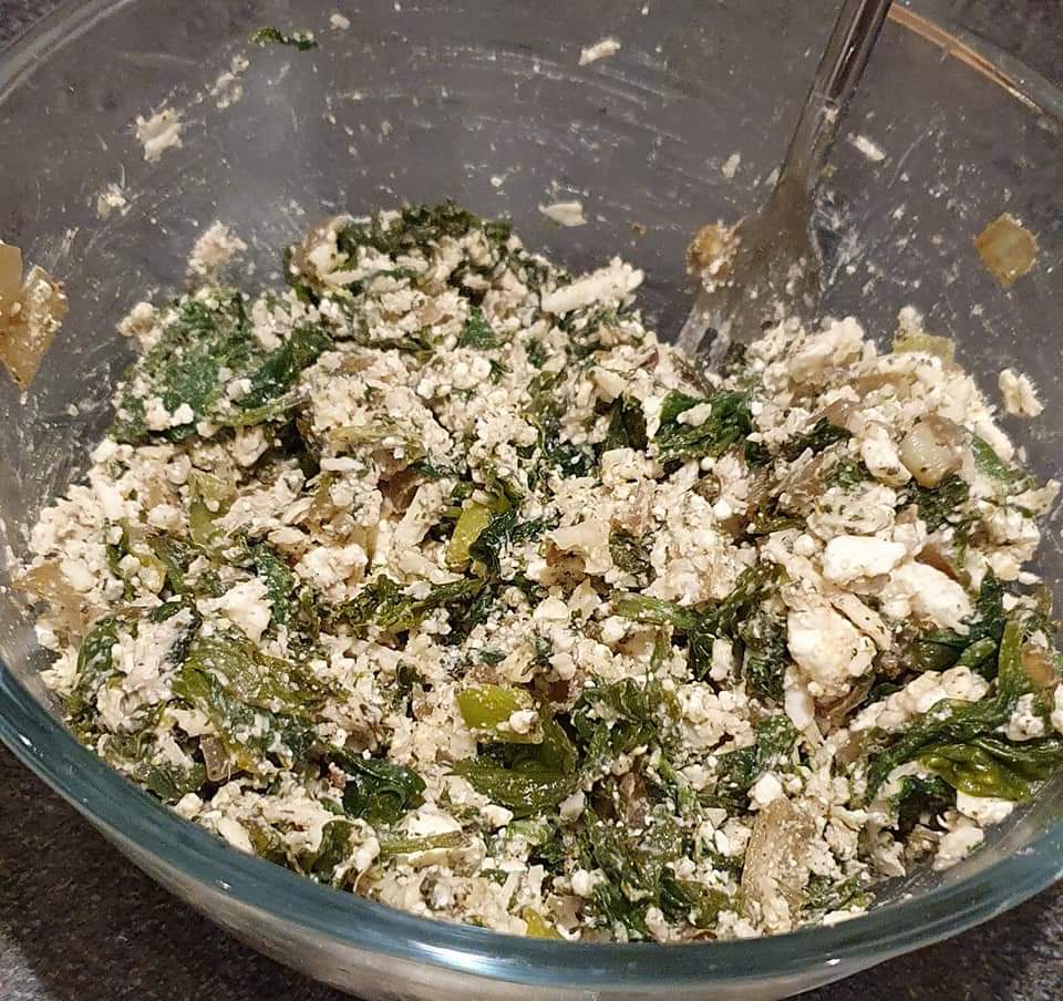incidental_the's tweet photo. Spanakopita- Greek feta and spinach parcels. Echos of summer in this tasty deli favourite #greekcookery #theincidentalbaker #homecooking #aegeandreams #spanakopita https://t.co/4qqb423mLK https://t.co/gMrtiznJM3