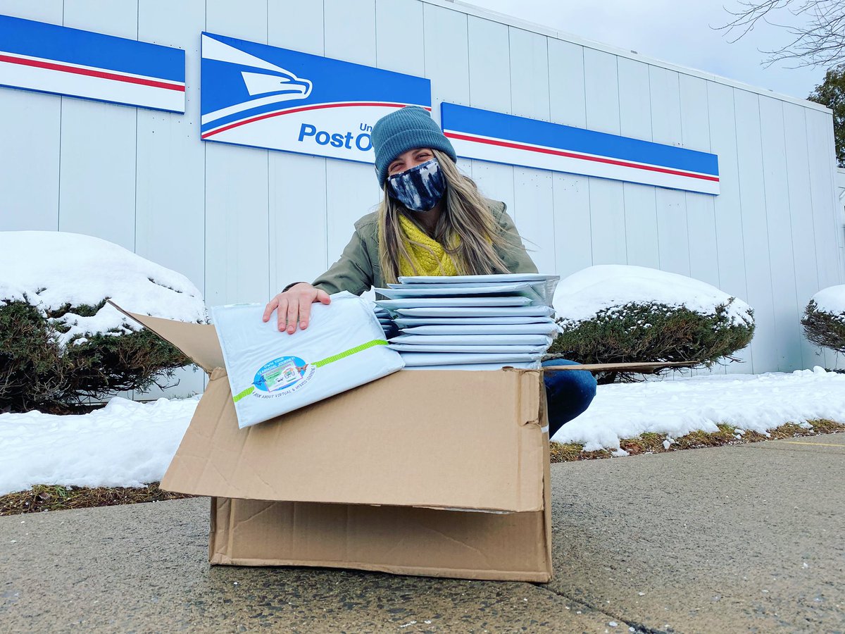 165 packages and 1.5 hours at the post office later 😬 Can’t wait for you guys to meet Cornelia Spunk! 📖✨

Shout out to all of our postal workers- thankful for you! 💞

#authorcommunity #teachersofinsta #childrensbooks #virtuallearning