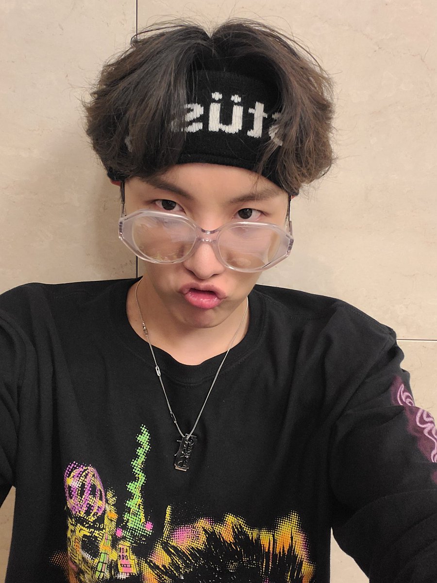 Thảo tweet media