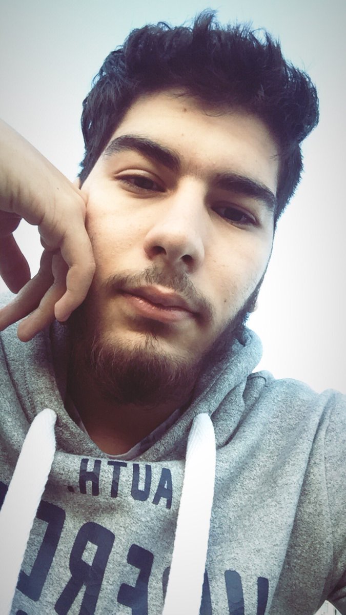nabil_haouam's tweet image. Watching the beautiful sunset 🌅
#sunset #nature #DEVCommunit #DEVCommunity #photo