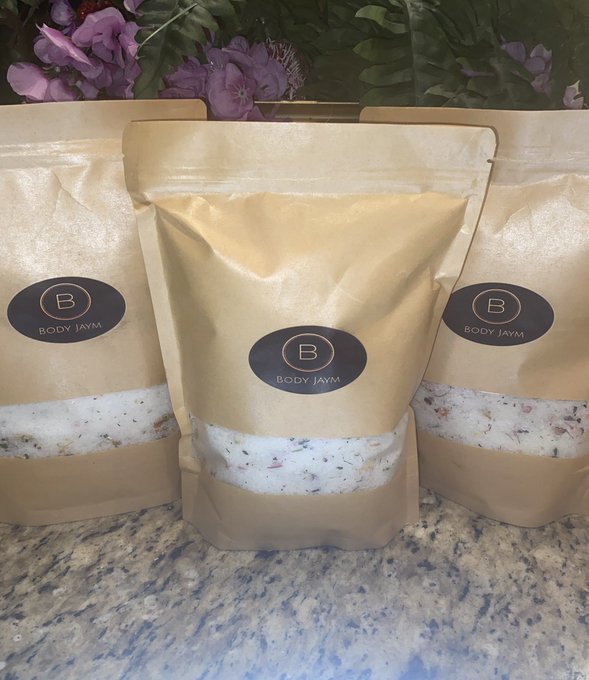 Watch HoodStoryteller✨'s leaked NSFW photo on TwXstars