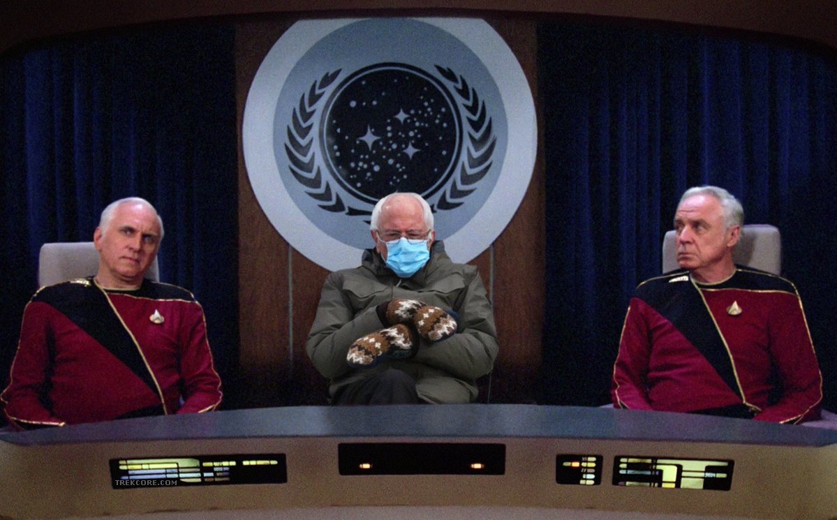 TrekCore's tweet photo. #StarTrek https://t.co/5yjrXwa0Kp