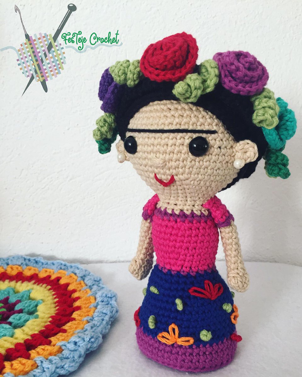 gumisenlinea's tweet photo. Lista ! Uno de mis trabajos mas solicitados ....de México 🇲🇽 para Chile 🇨🇱 👏🏻 que orgullo!!! 
Gracias por su preferencia ☺️
Patron @conmismanoss 
#amigurumidoll #amigurumifrida #hechoamano #tejedoramexicana #tejer #crochetdoll #amigurumilove #fridatejida #fridakahlo https://t.co/mEhgVJskTA