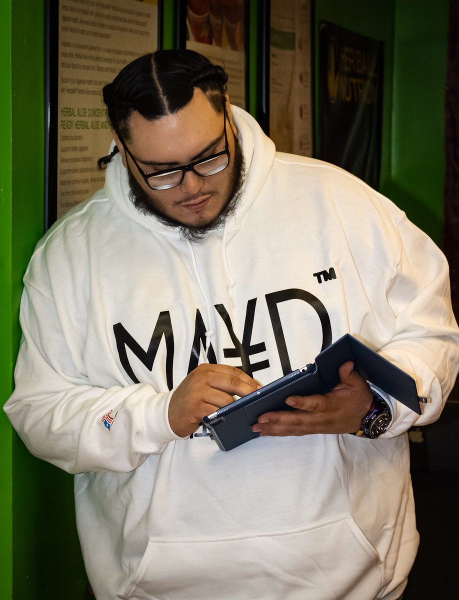 MAYD IN AMERICA tweet media